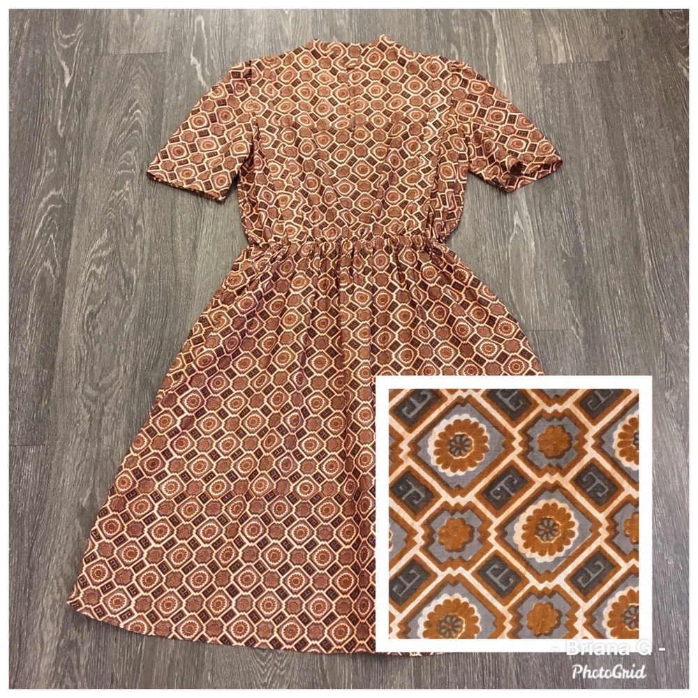Vintage 50s/60s/70s neutral print midi dress